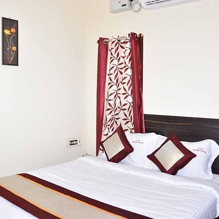 Barnabas Homestay Thanjavur Esterno foto